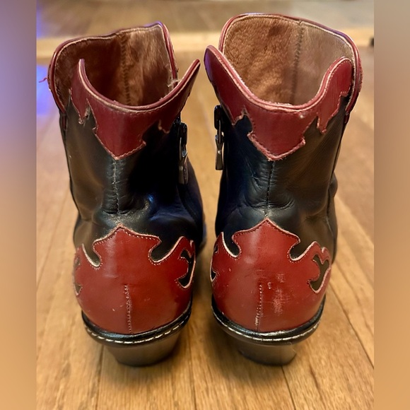 Donald J. Pliner Black and Red Genuine Leather Ankle Boots - Picture 3 of 12